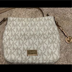 Authentic Michael Kors crossbody bag.